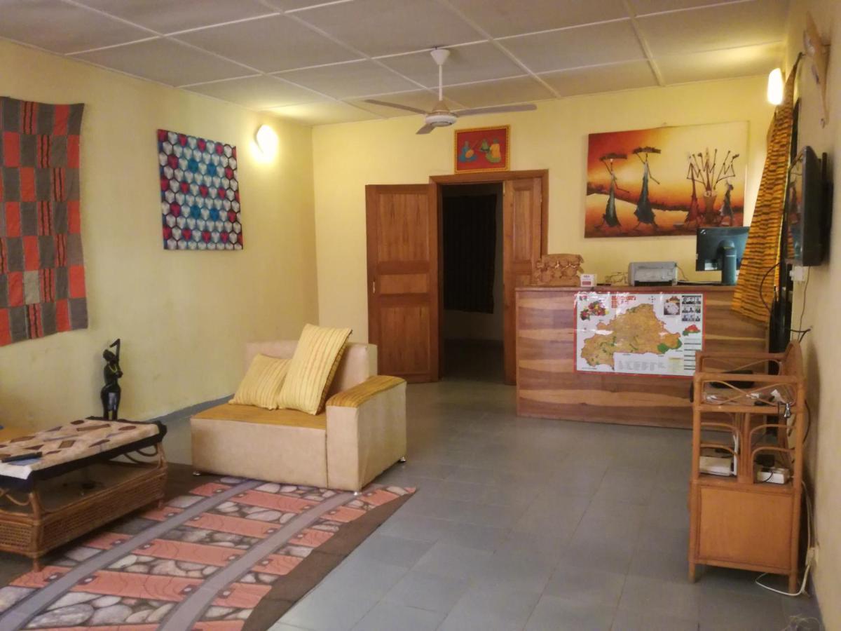 Villa Tenko Ouagadougou Exterior photo